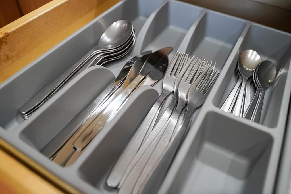 Exquisite Central Townhome With Spacious Loft And Gourmet Kitchen シアトル エクステリア 写真